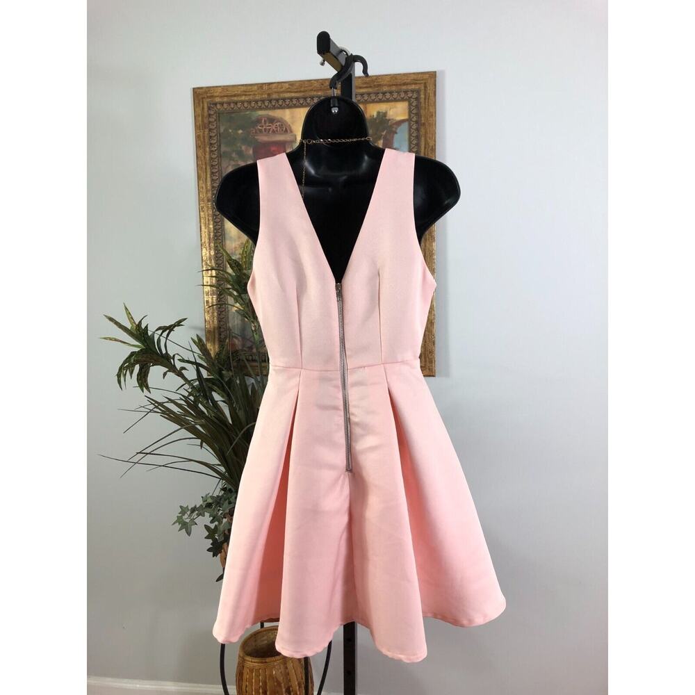 Hot & Delicious Skater Dress Womens S Pink Plunging V Neck Pleated Expo Back Zip - Picture 3 of 8